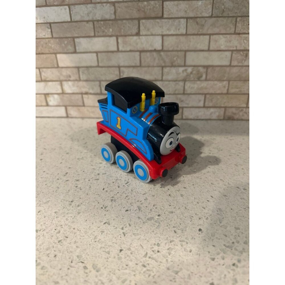 Thomas The Train & Friends‎ Press N Go Stunt Thomas Figure Mattel 2021 Toy